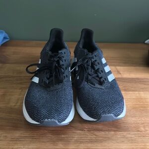 Adidas Cloudfoam Shoes sz 9